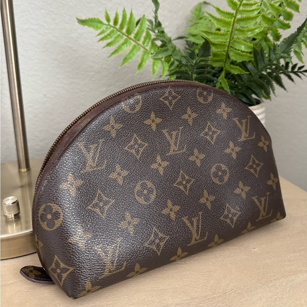 Large Louis Vuitton GM Monogram Cosmetic Pouch